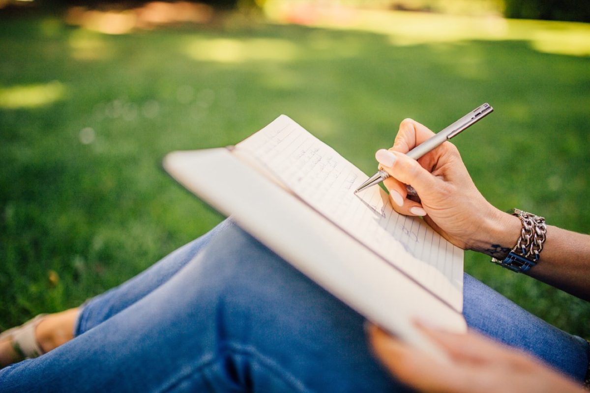 Organiser une lecture en plein air autour d'un lieu d'écriture