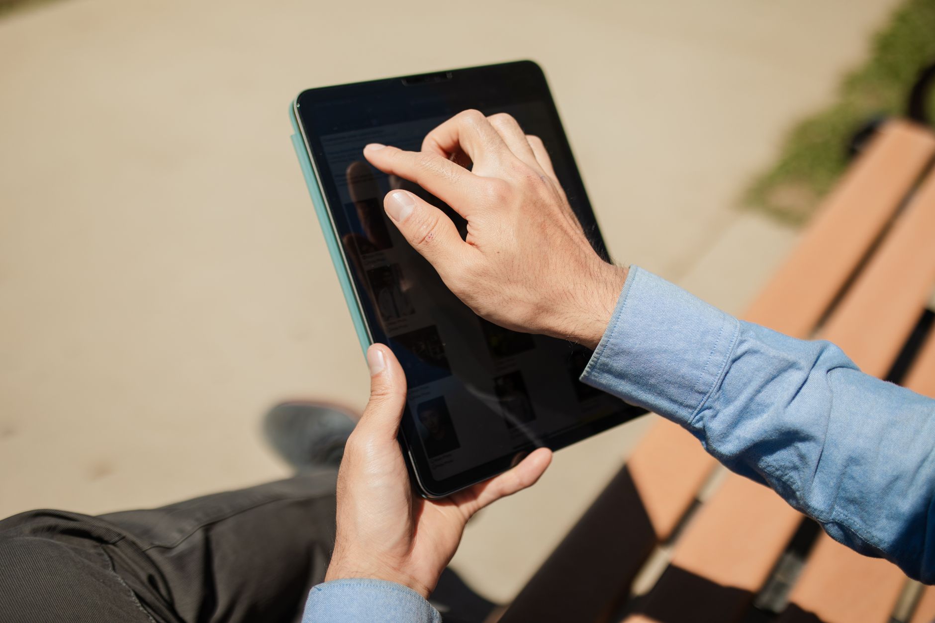 Comparatif d'applications ebooks pour lire en déplacement