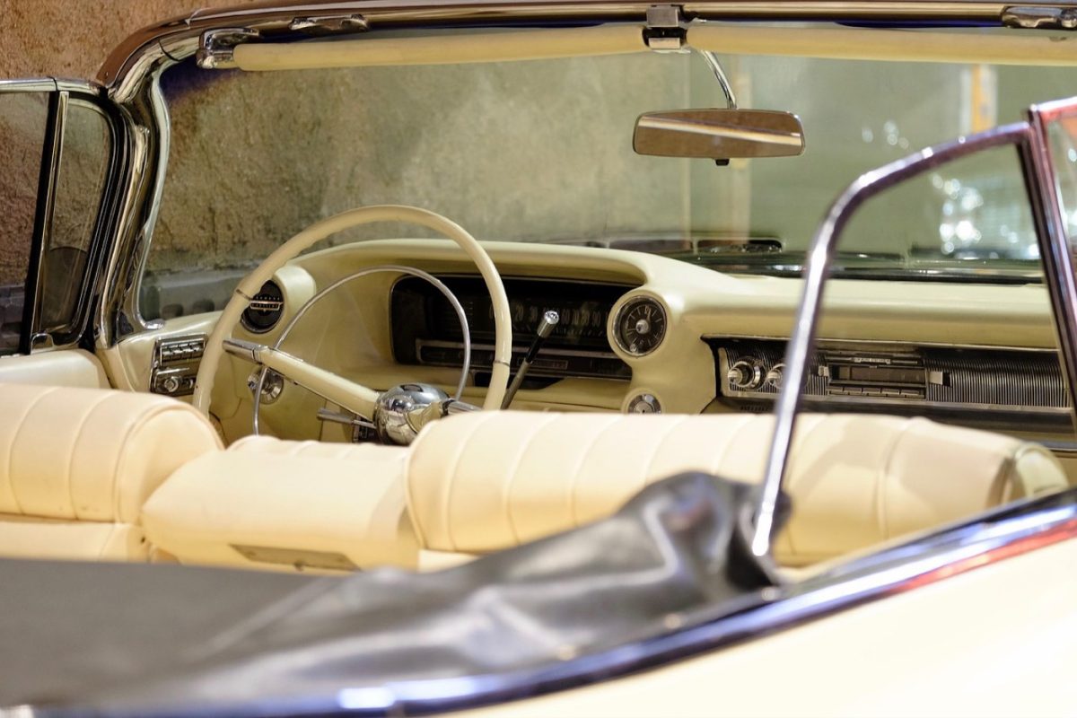 Guide Michelin ou Guide du Routard pour un roadtrip romanesque